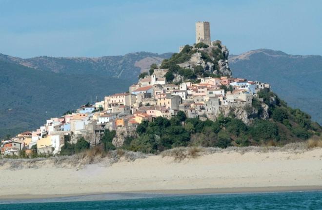 Sardegna Appartamento Posada Posada (Sardinia) Exterior foto